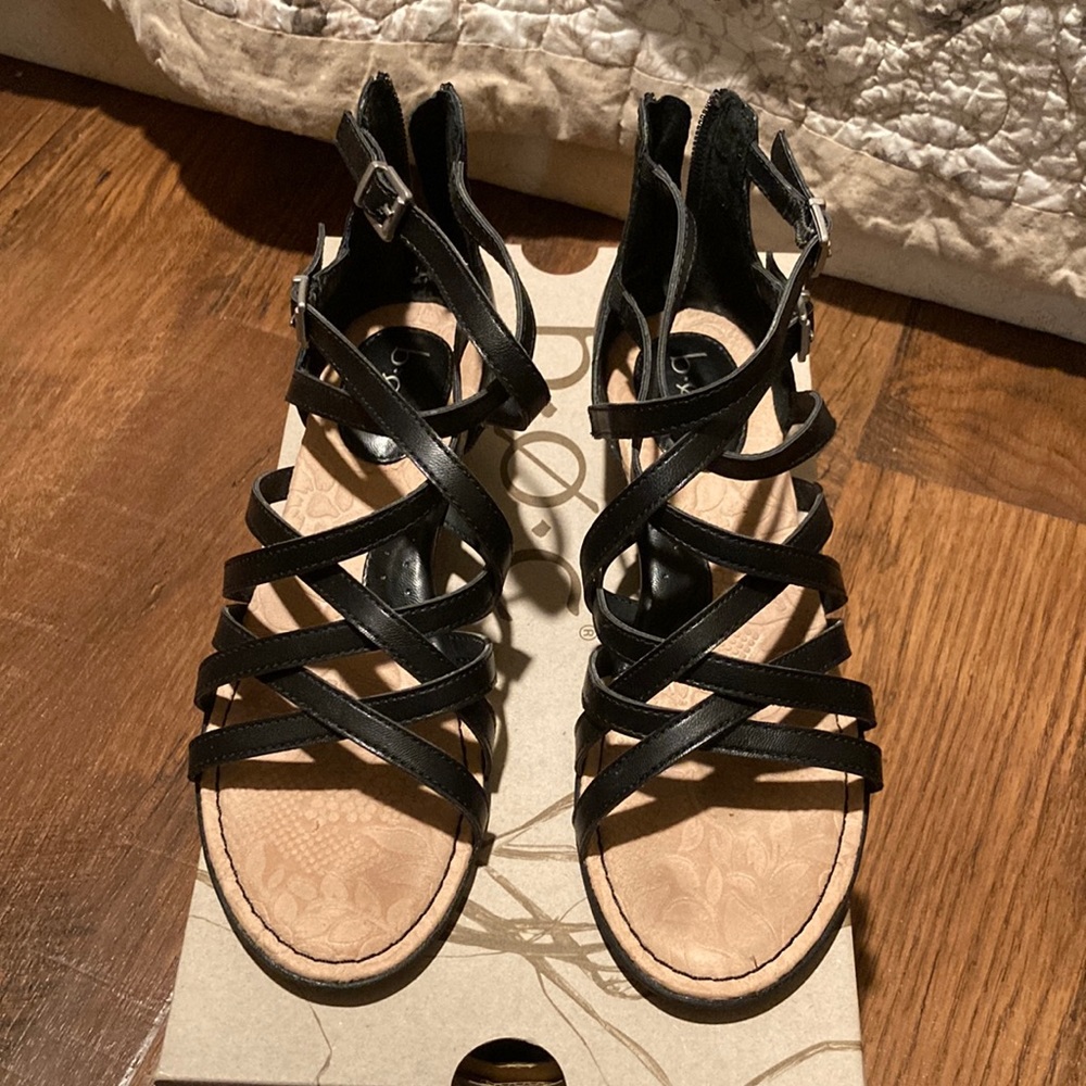 Black Sandals, Size 6, b.o.c